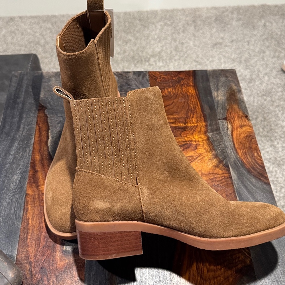 Dolce Vita Chocolate Suede Booties - Picture 2 of 7